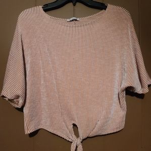 Cropped tye top